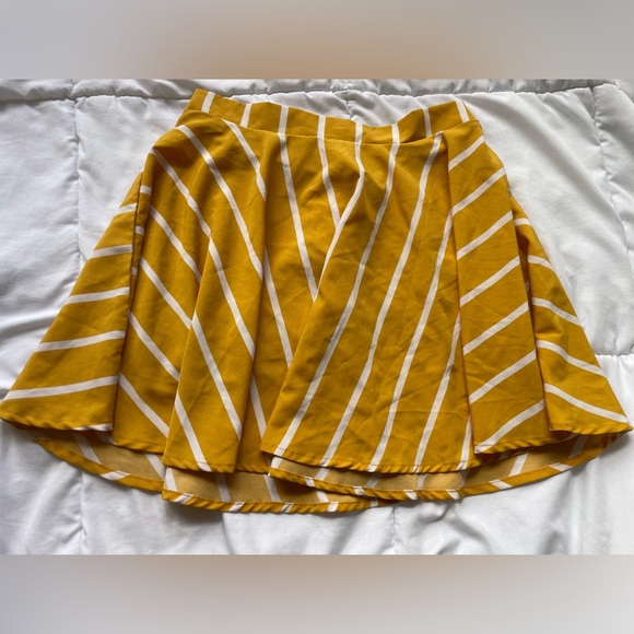 Two Piece Set - Picture 2 of 3